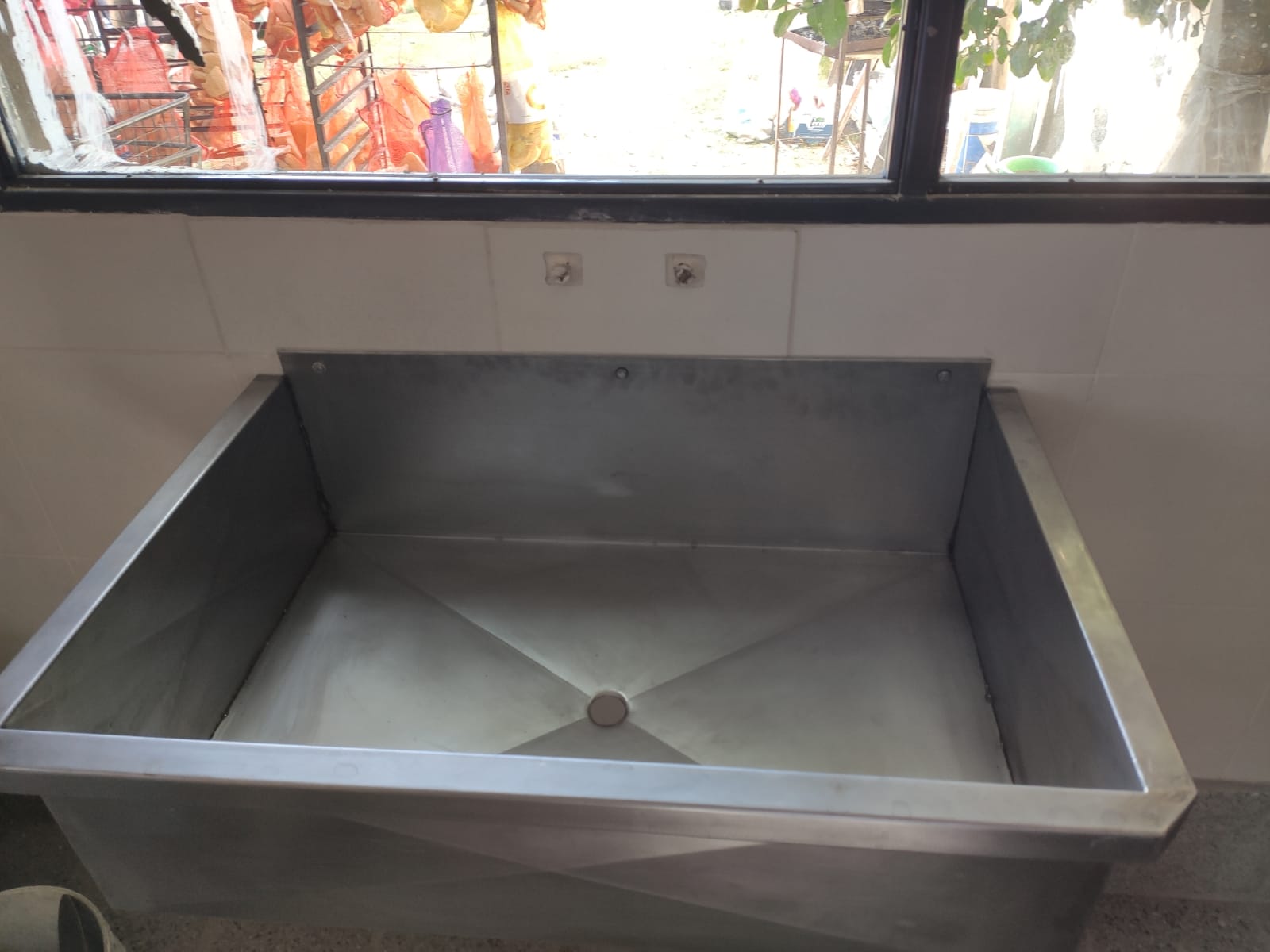 Enchapado mesa acero inoxidable